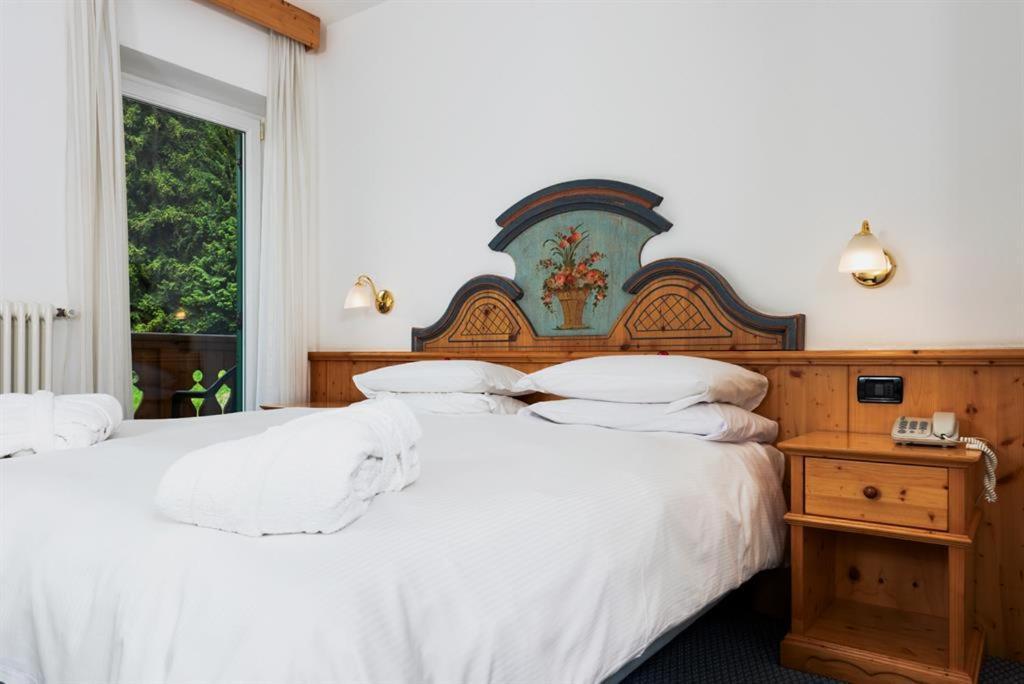 Hotel Valacia Pozza di Fassa Buitenkant foto